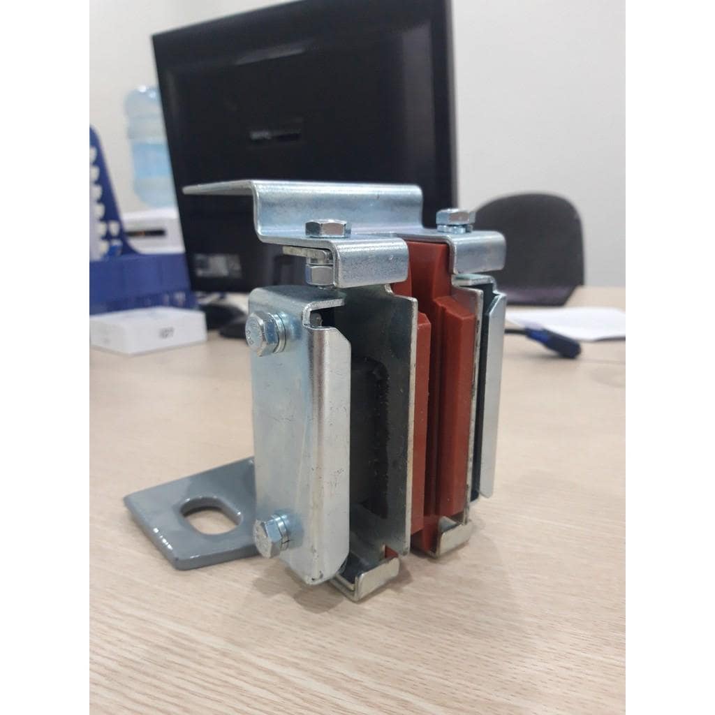 Shoes Dẫn Đối Trọng - Shoes Dẫn Hướng Cabin